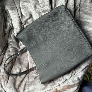 Ecco Pebbled Leather Tote